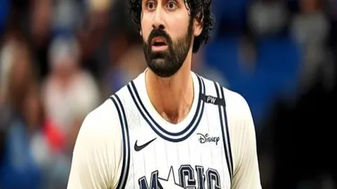 “文班亚马血栓困扰，NBA赛季前景不明，盘点罕见病例及奇闻轶事！”